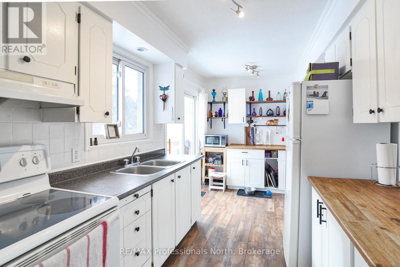 76 WESTVALE DRIVE - Photo 5 of 25, Bracebridge (Monck (Bracebridge)), Ontario