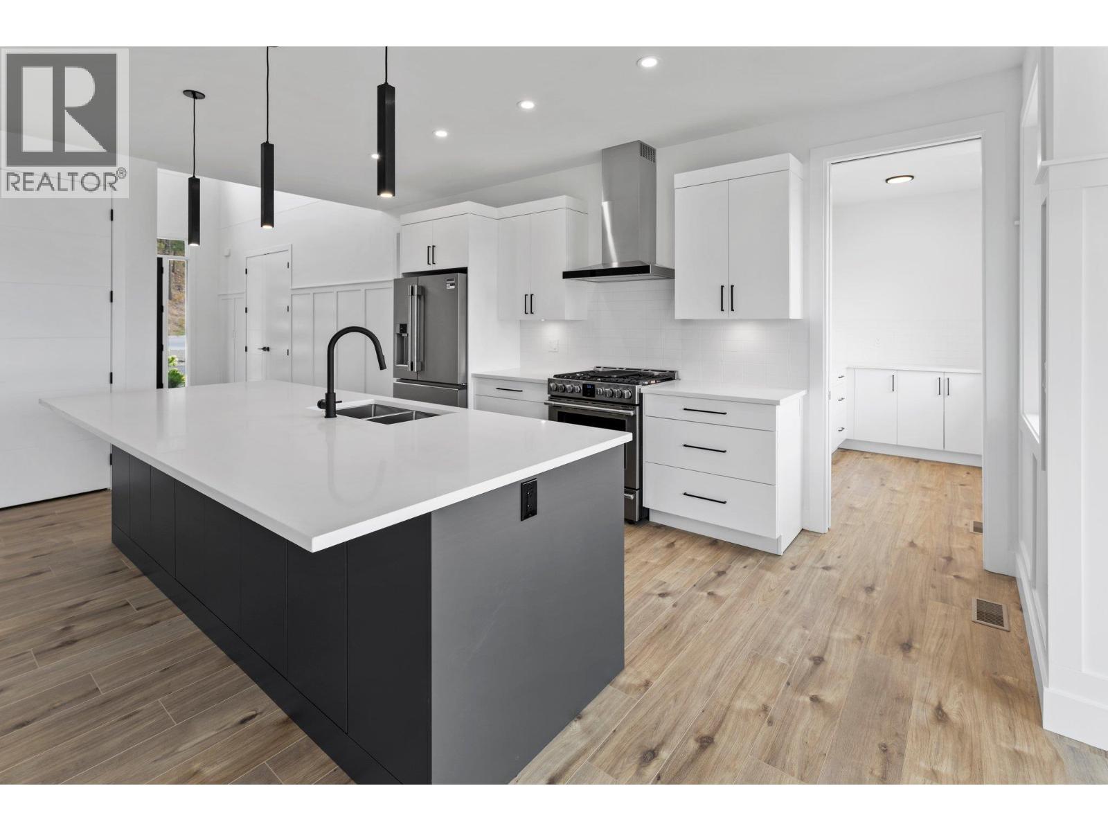  2871 Copper Ridge Drive, West Kelowna