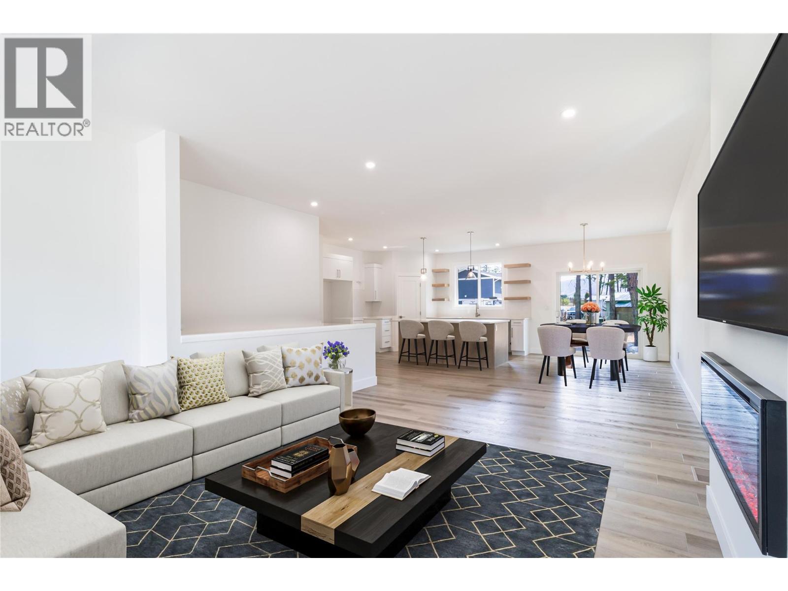  7186 Dunwaters Road, Kelowna