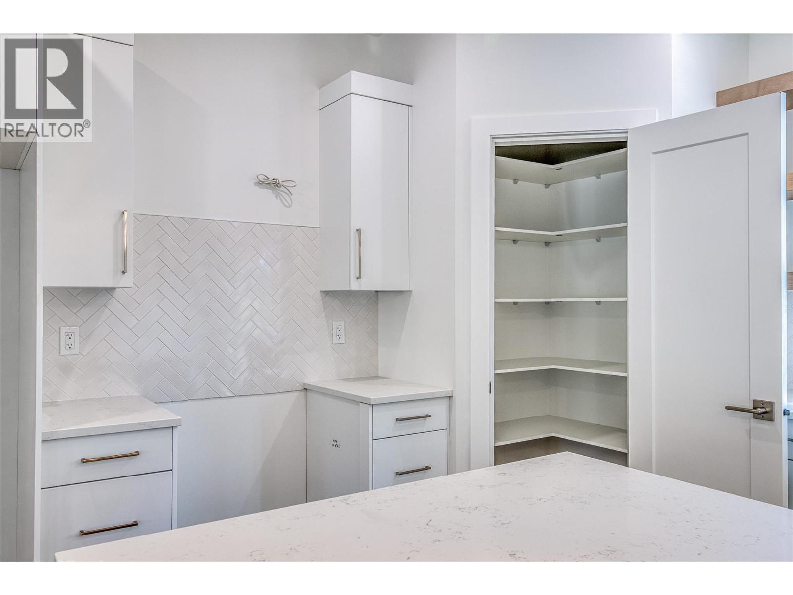  7186 Dunwaters Road, Kelowna