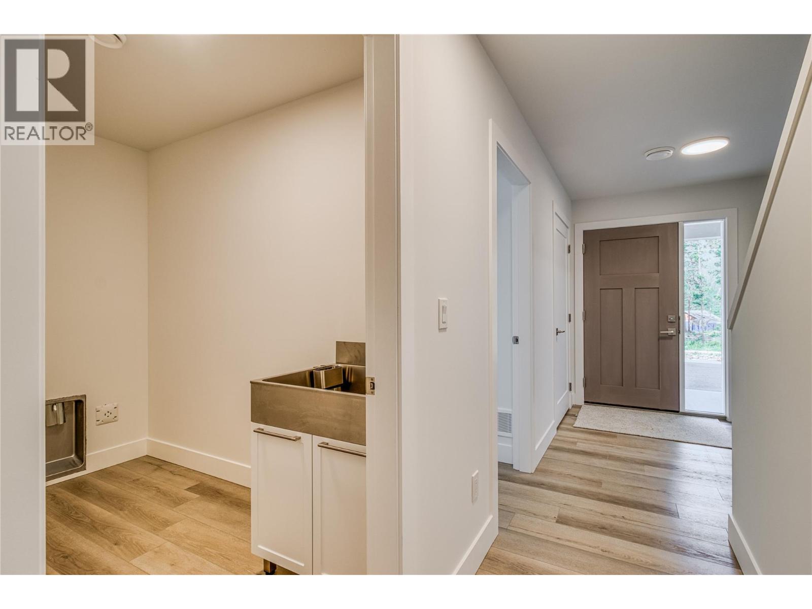  7186 Dunwaters Road, Kelowna