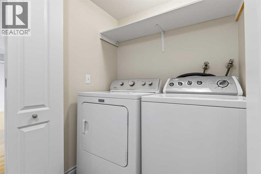 Single Family House for Sale in    Street NW St Andrews Heights Calgary 