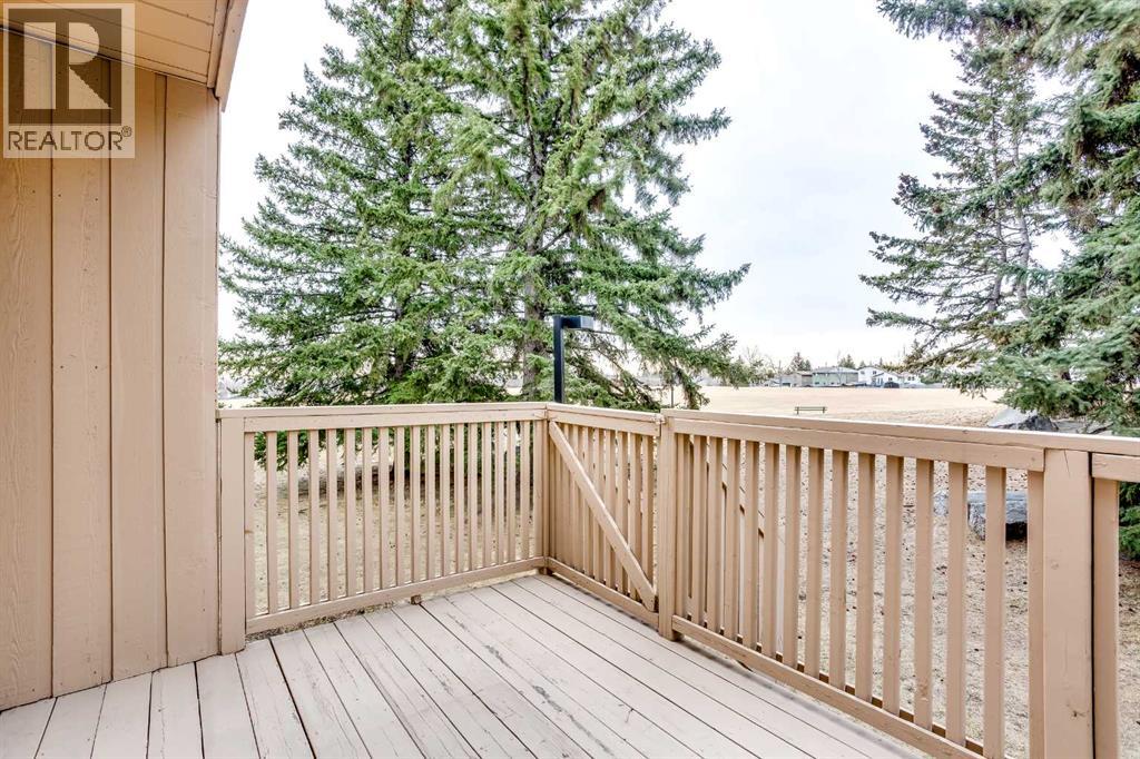 Single Family House for Sale in   Berwick Drive NW Beddington Heights Calgary 