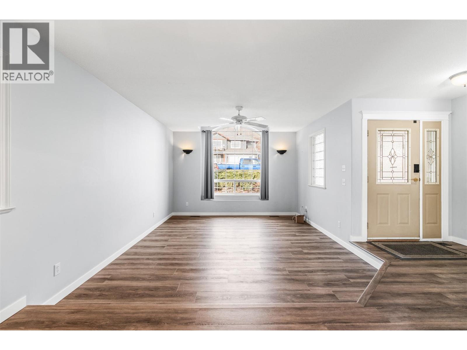 1997 Mountain View Avenue, Lumby