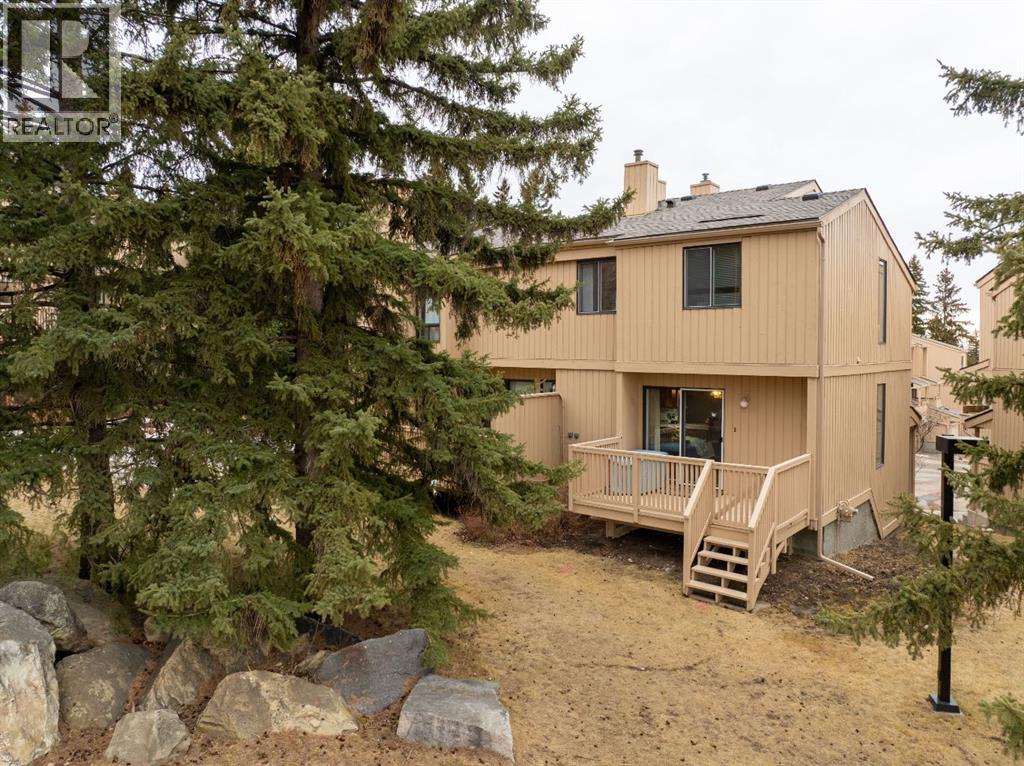 Single Family House for Sale in   Berwick Drive NW Beddington Heights Calgary 