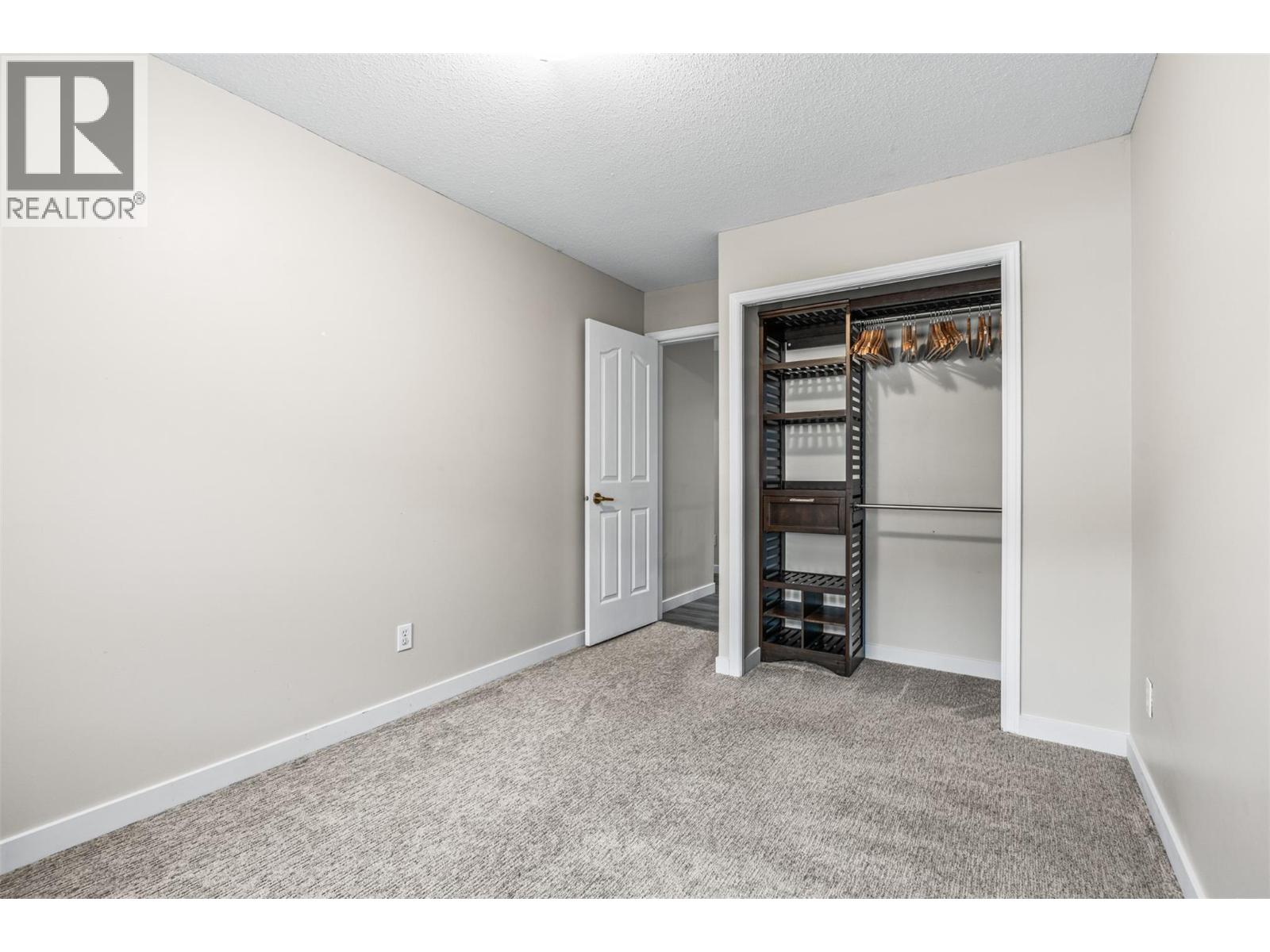 1997 Mountain View Avenue, Lumby