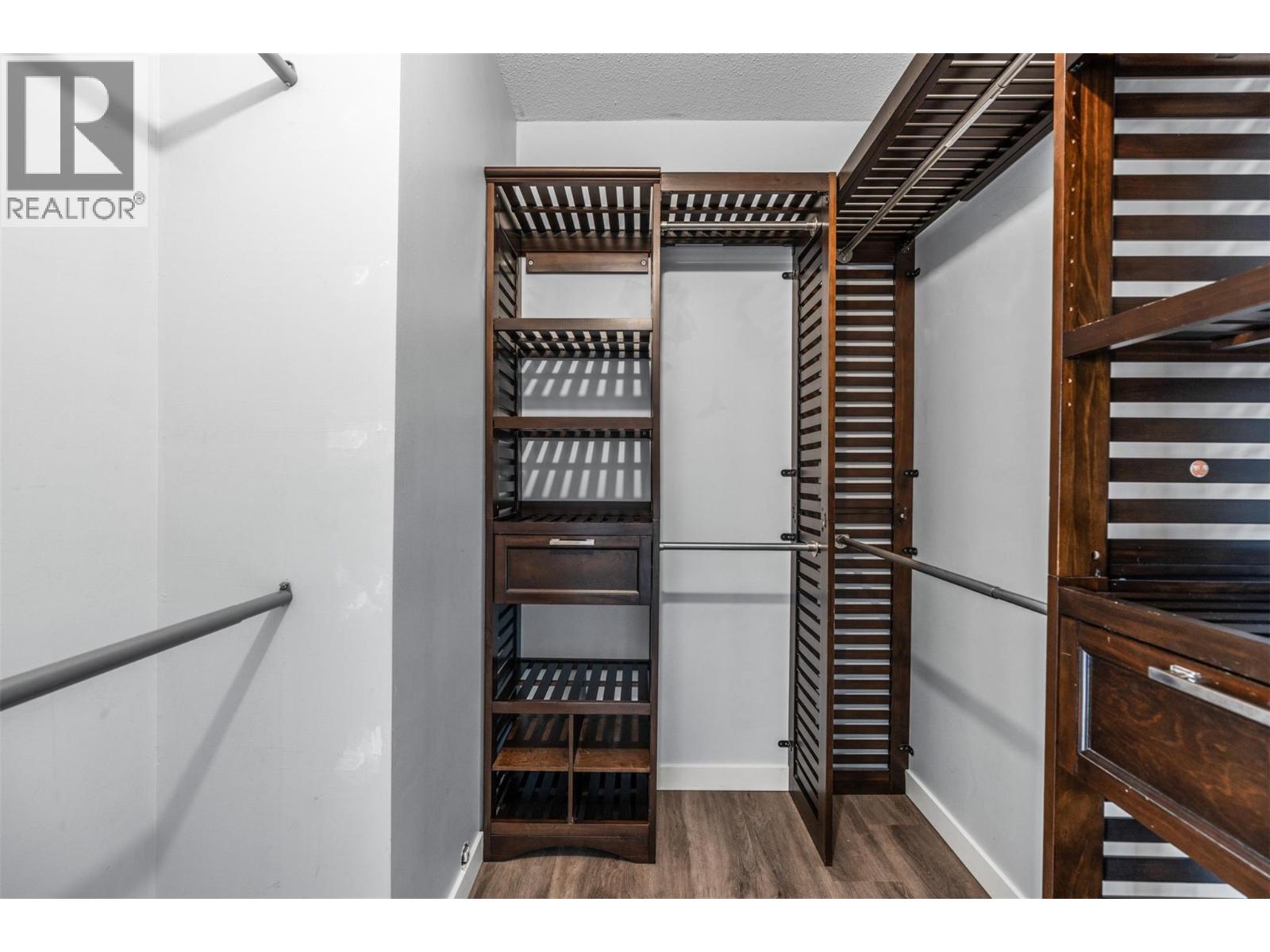 1997 Mountain View Avenue, Lumby