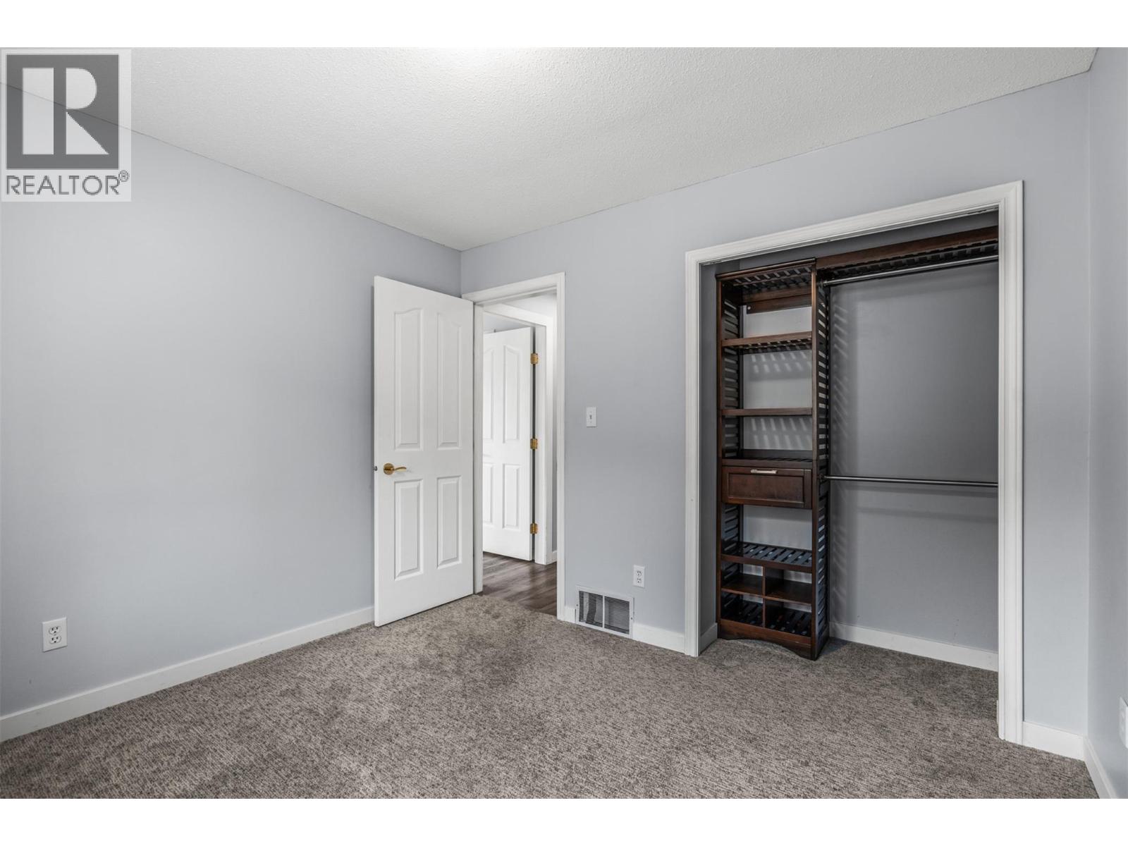 1997 Mountain View Avenue, Lumby