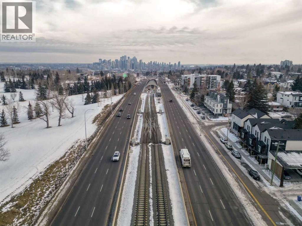 Single Family House for Sale in   Avenue SW Shaganappi Calgary 