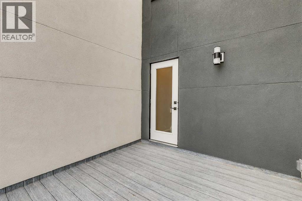 Single Family House for Sale in   Avenue SW Shaganappi Calgary 