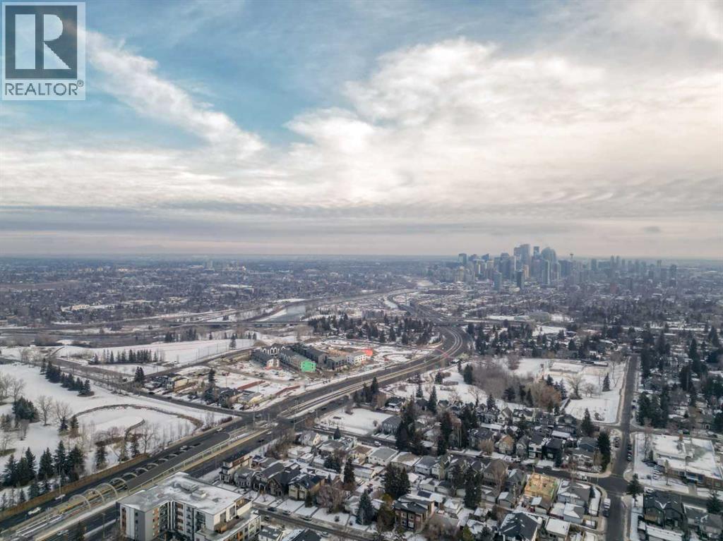 Single Family House for Sale in   Avenue SW Shaganappi Calgary 