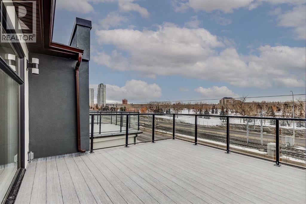 Single Family House for Sale in   Avenue SW Shaganappi Calgary 