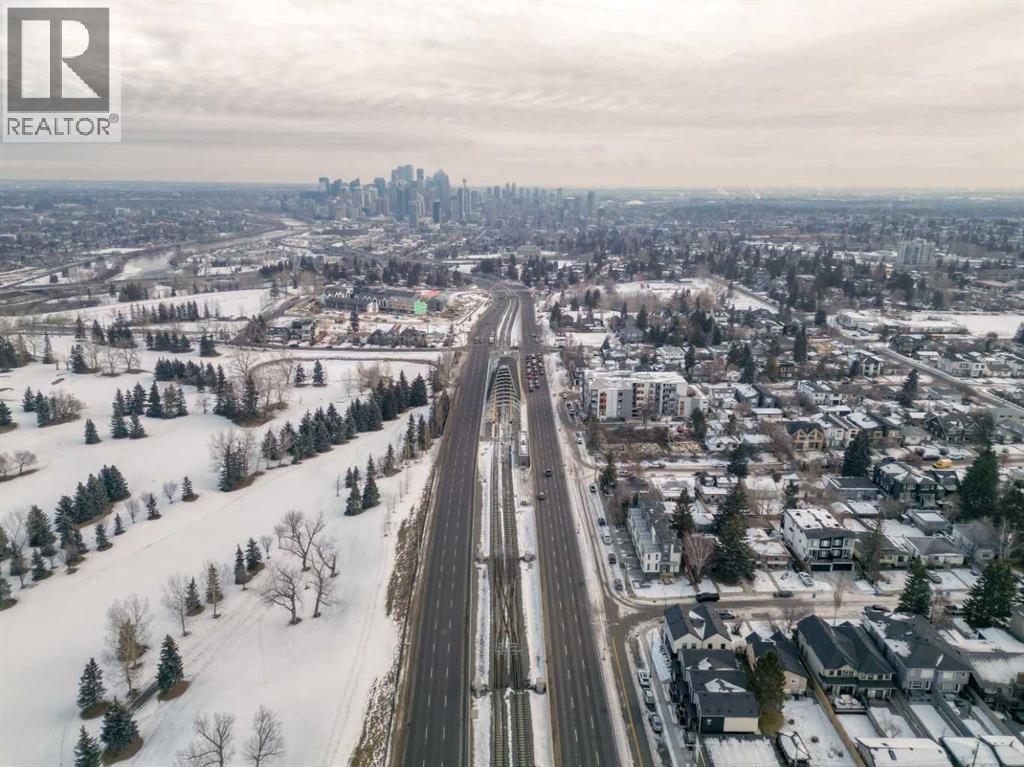 Single Family House for Sale in   Avenue SW Shaganappi Calgary 