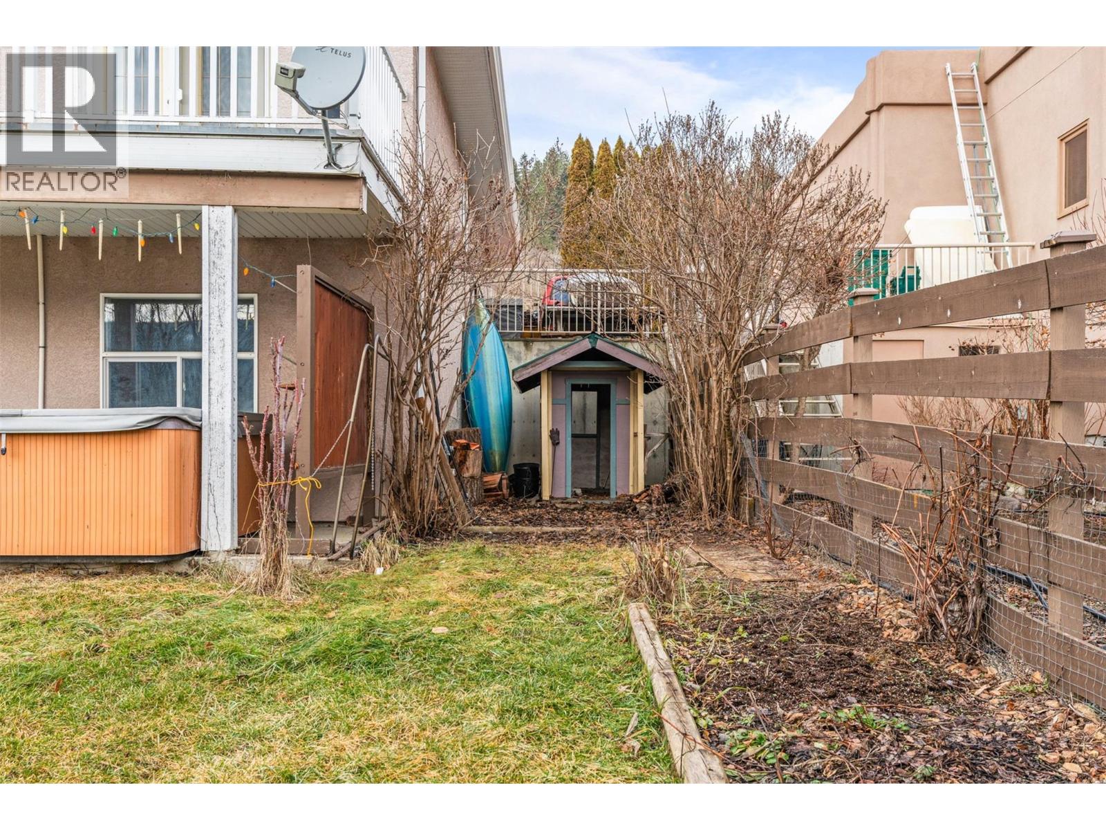 1997 Mountain View Avenue, Lumby