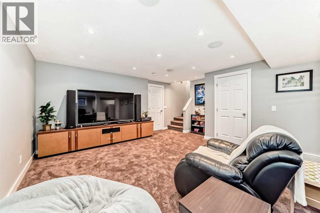 Single Family House for Sale in  Covepark Place NE Coventry Hills Calgary 