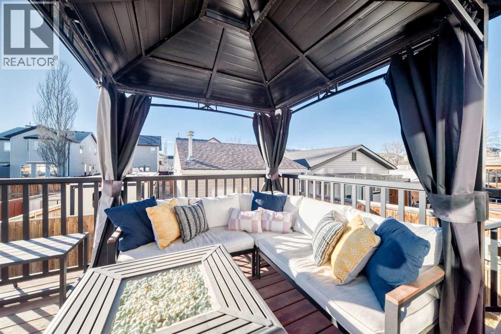 Single Family House for Sale in  Covepark Place NE Coventry Hills Calgary 