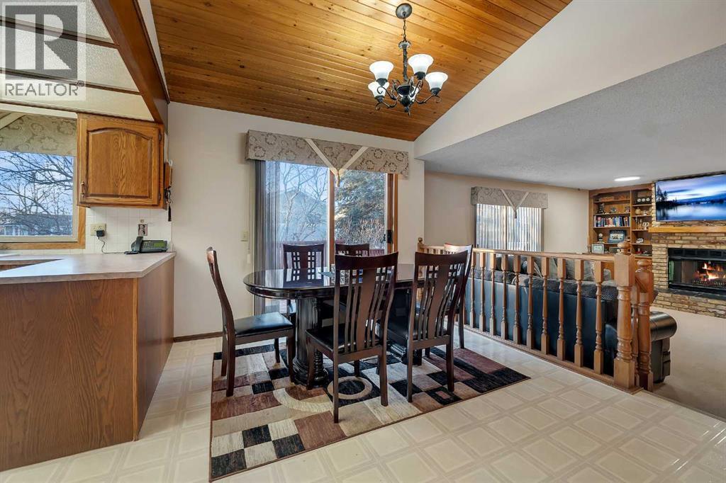 Single Family House for Sale in  Castleglen Court NE Castleridge Calgary 