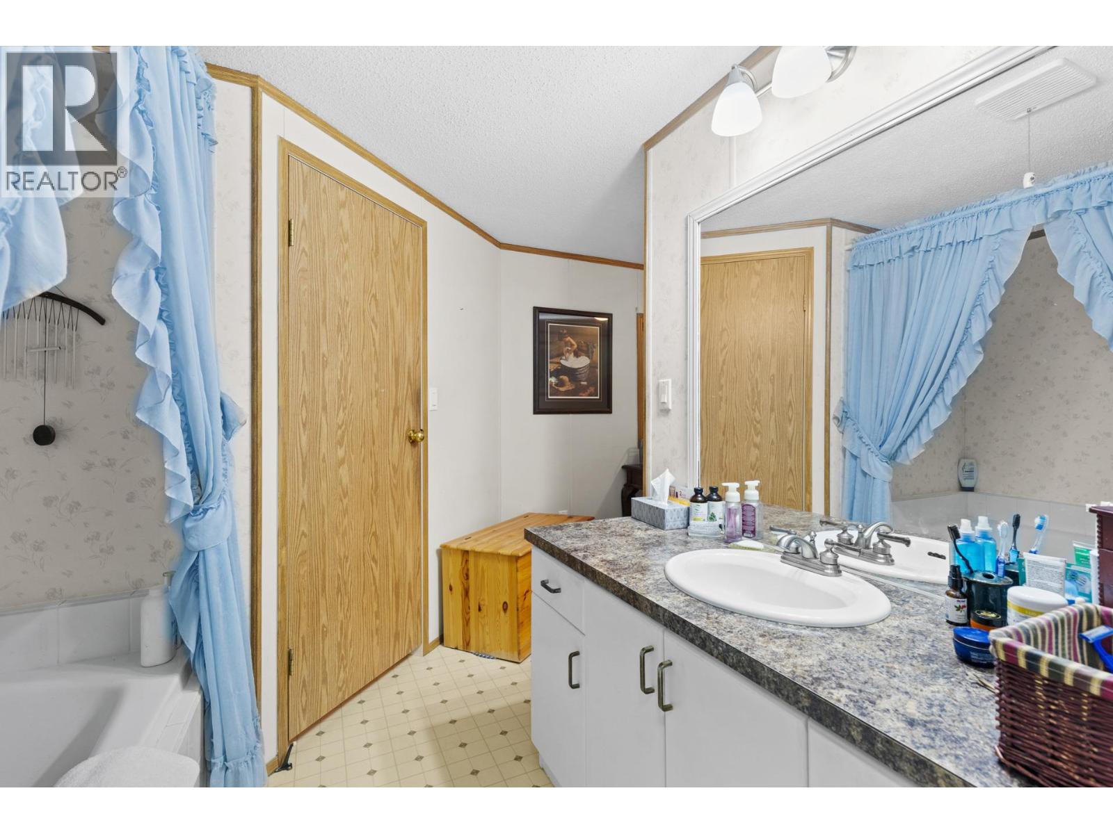 34 1750 Lenz Road, West Kelowna