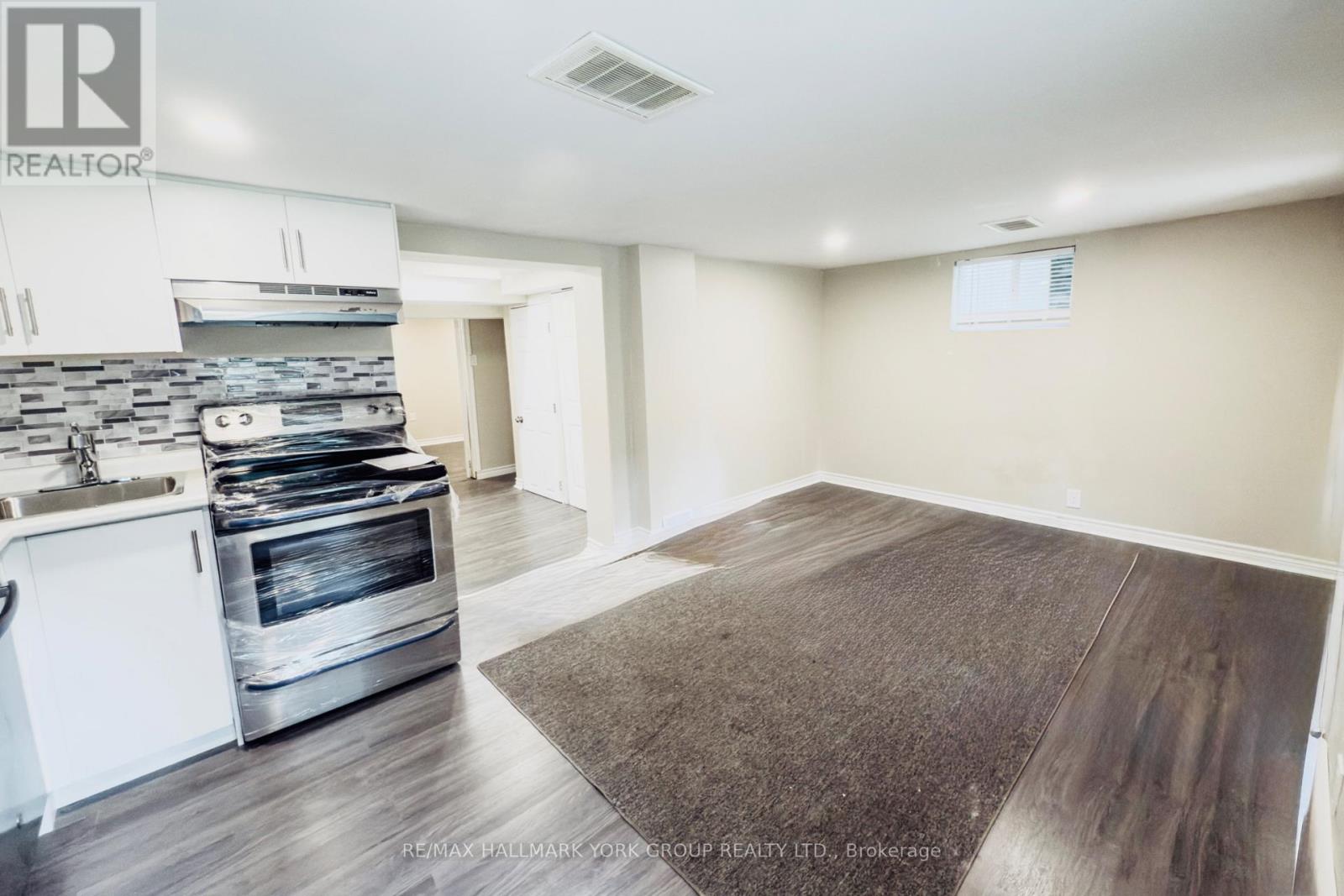 6072 HILLSDALE DRIVE - Photo 3 of 11, Whitchurch-Stouffville, Ontario