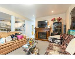 9318 Cinnamon Drive, Surrey, BC V3V1V2 Photo 17