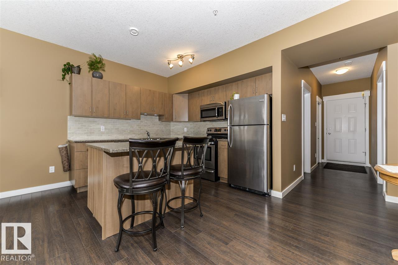 #203 10518 113 ST NW, Edmonton