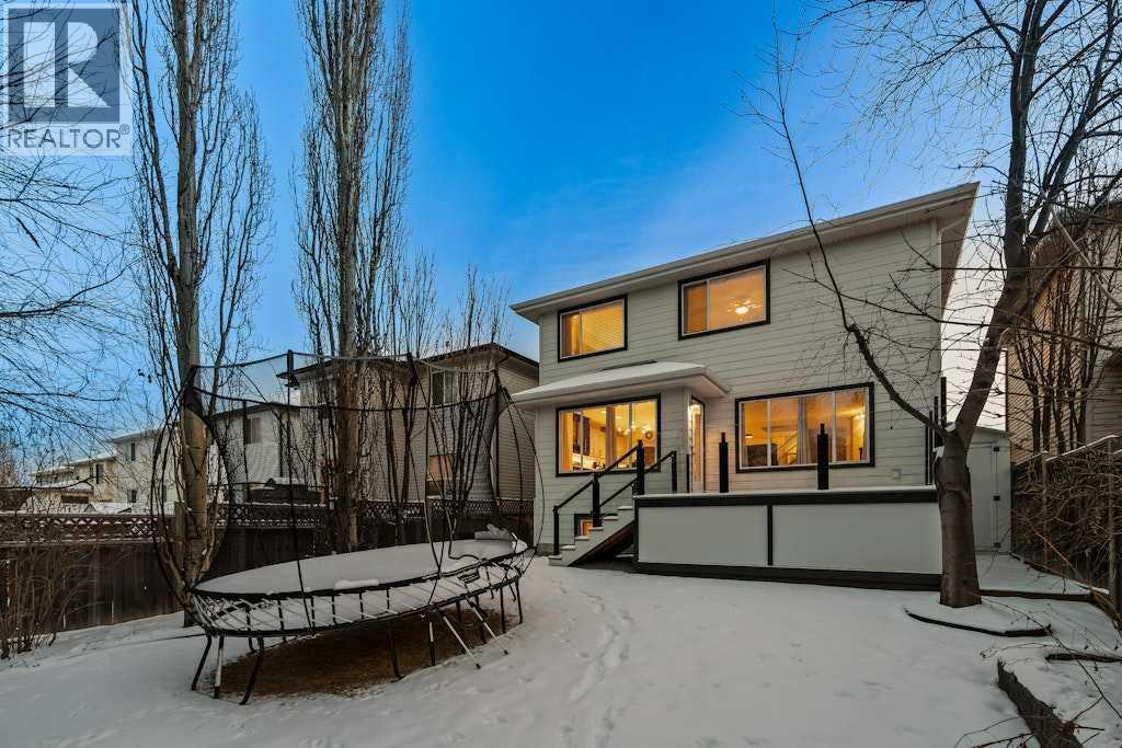 Single Family House for Sale in  Simcoe Terrace SW Signal Hill Calgary 