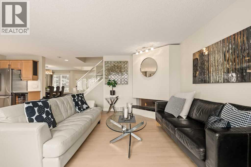 Single Family House for Sale in  Simcoe Terrace SW Signal Hill Calgary 