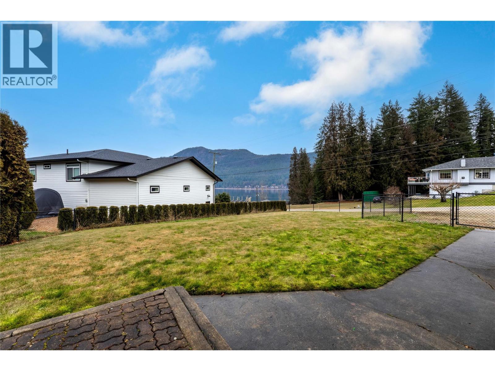 2483 Marine Place, Blind Bay