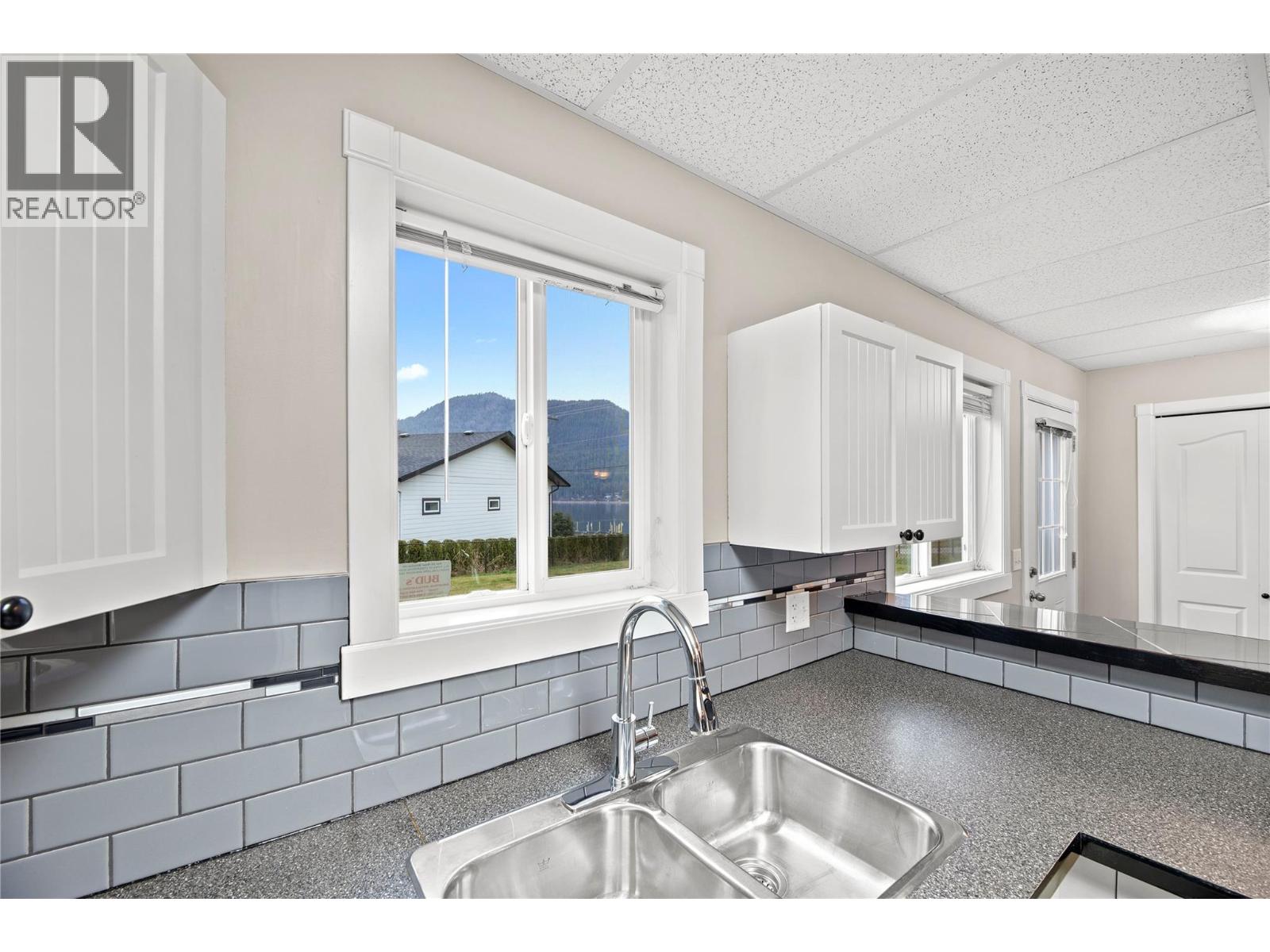 2483 Marine Place, Blind Bay