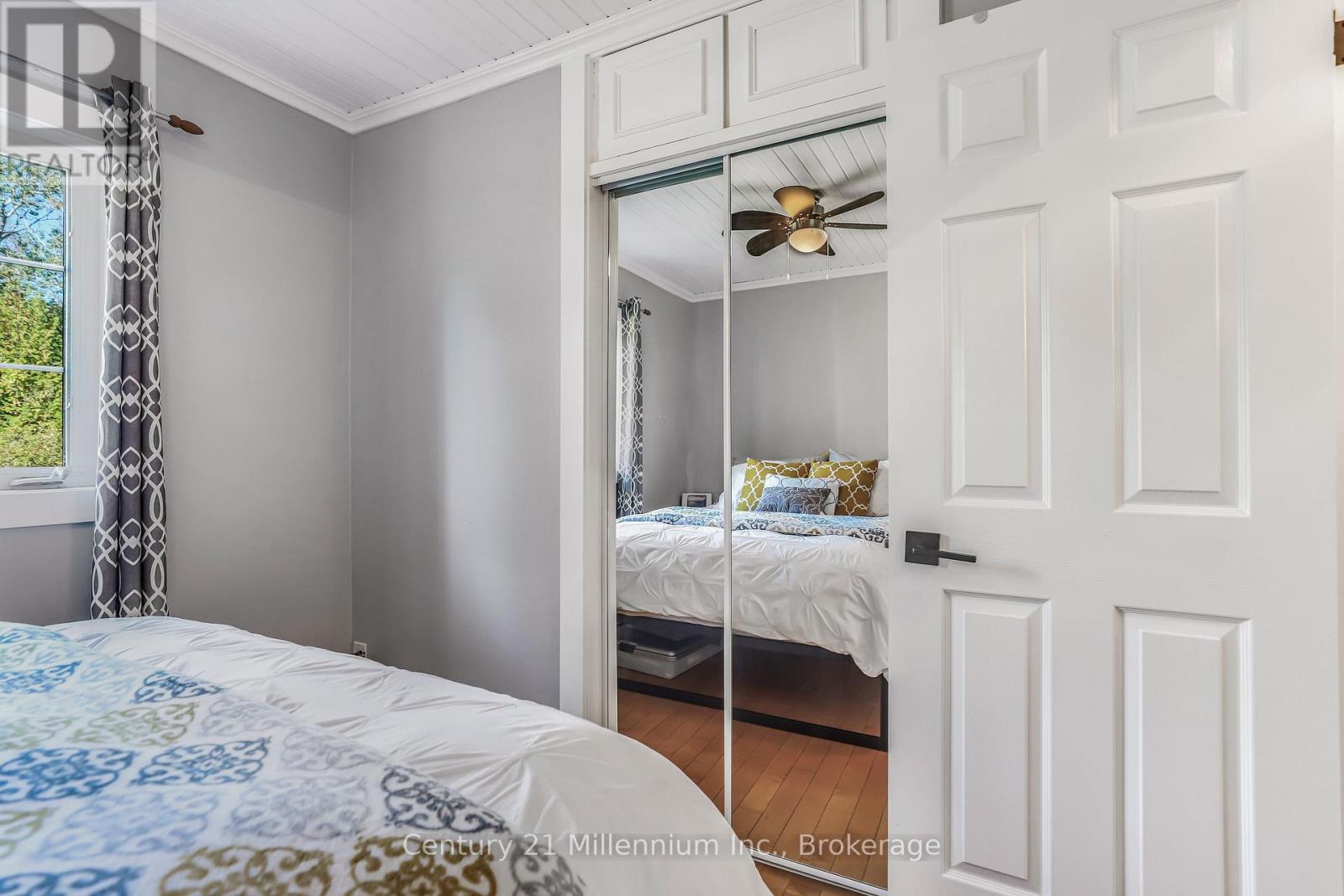 23 PIERCE STREET N - 31