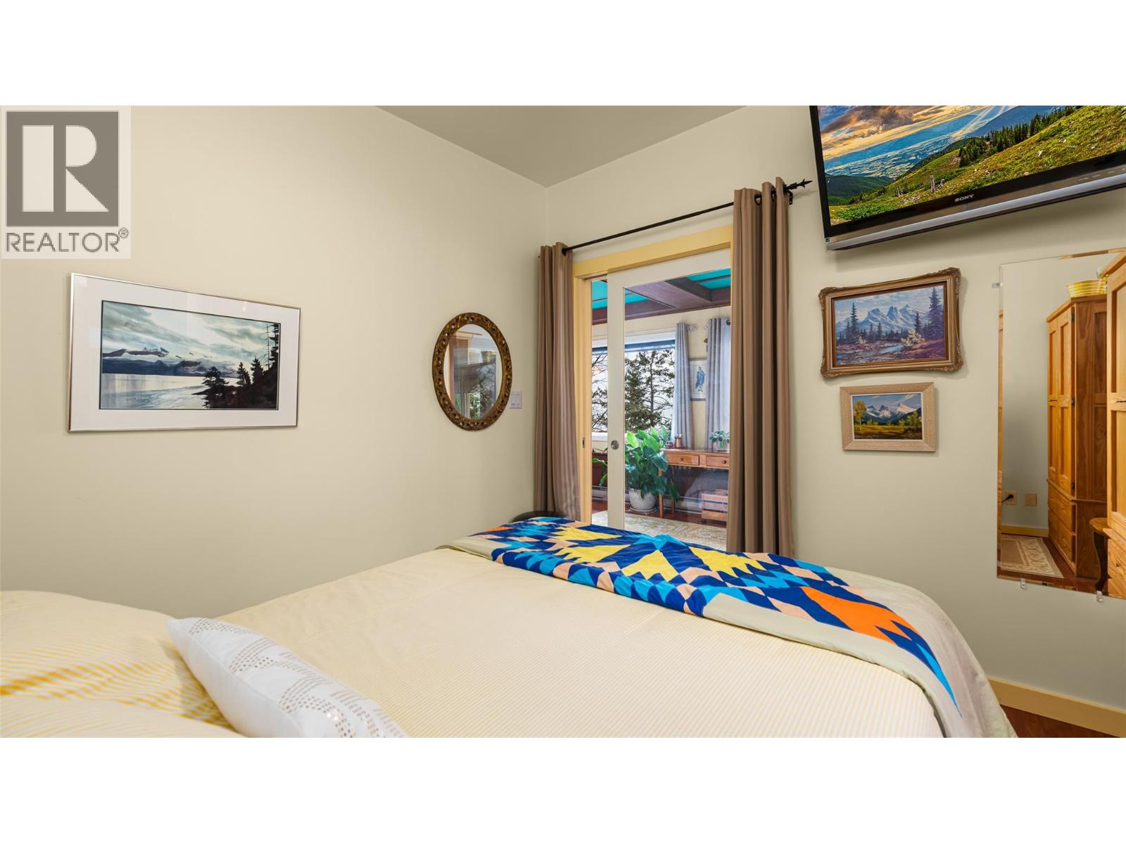 10333 3A Highway, Kuskanook