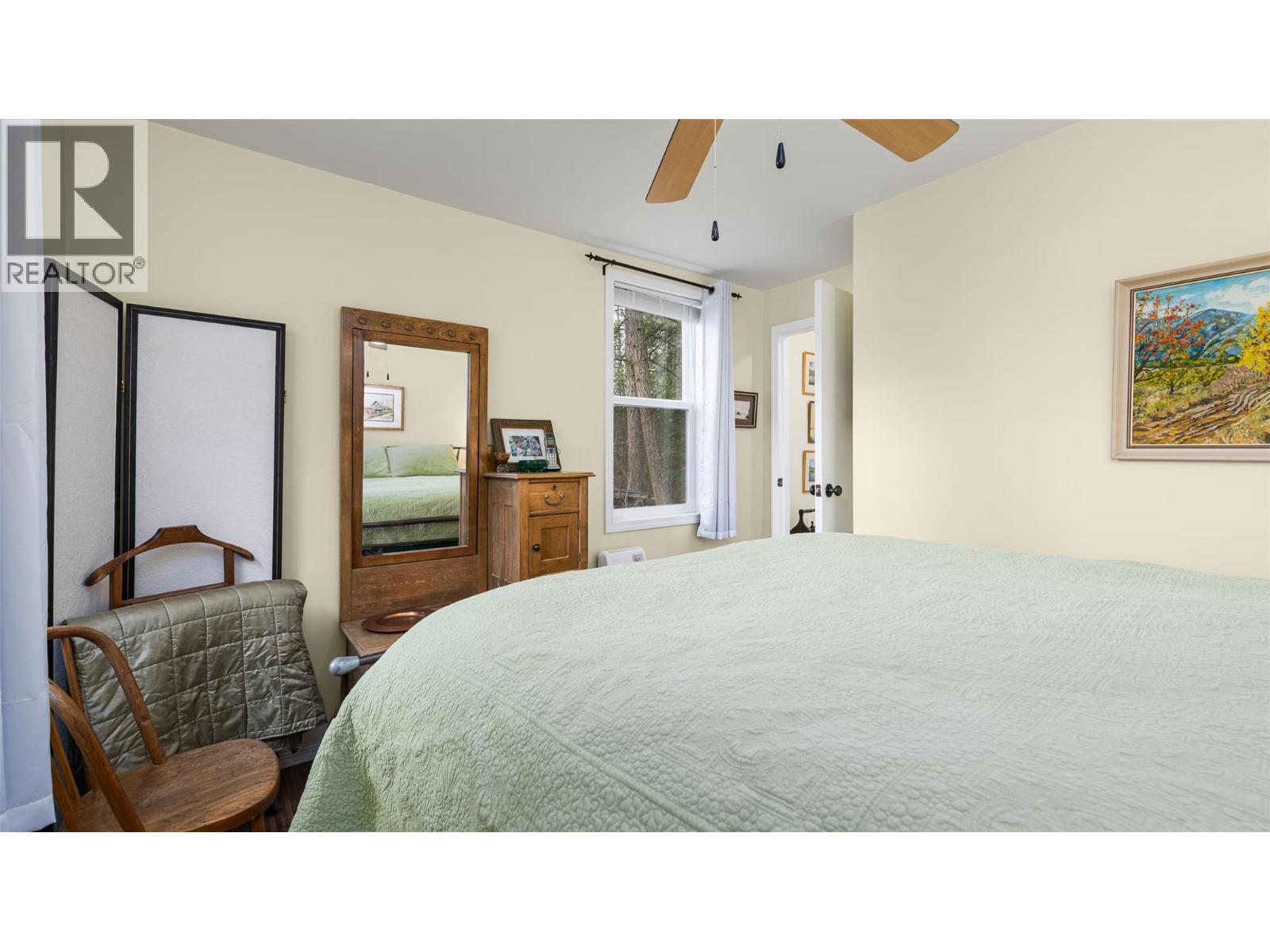 10333 3A Highway, Kuskanook