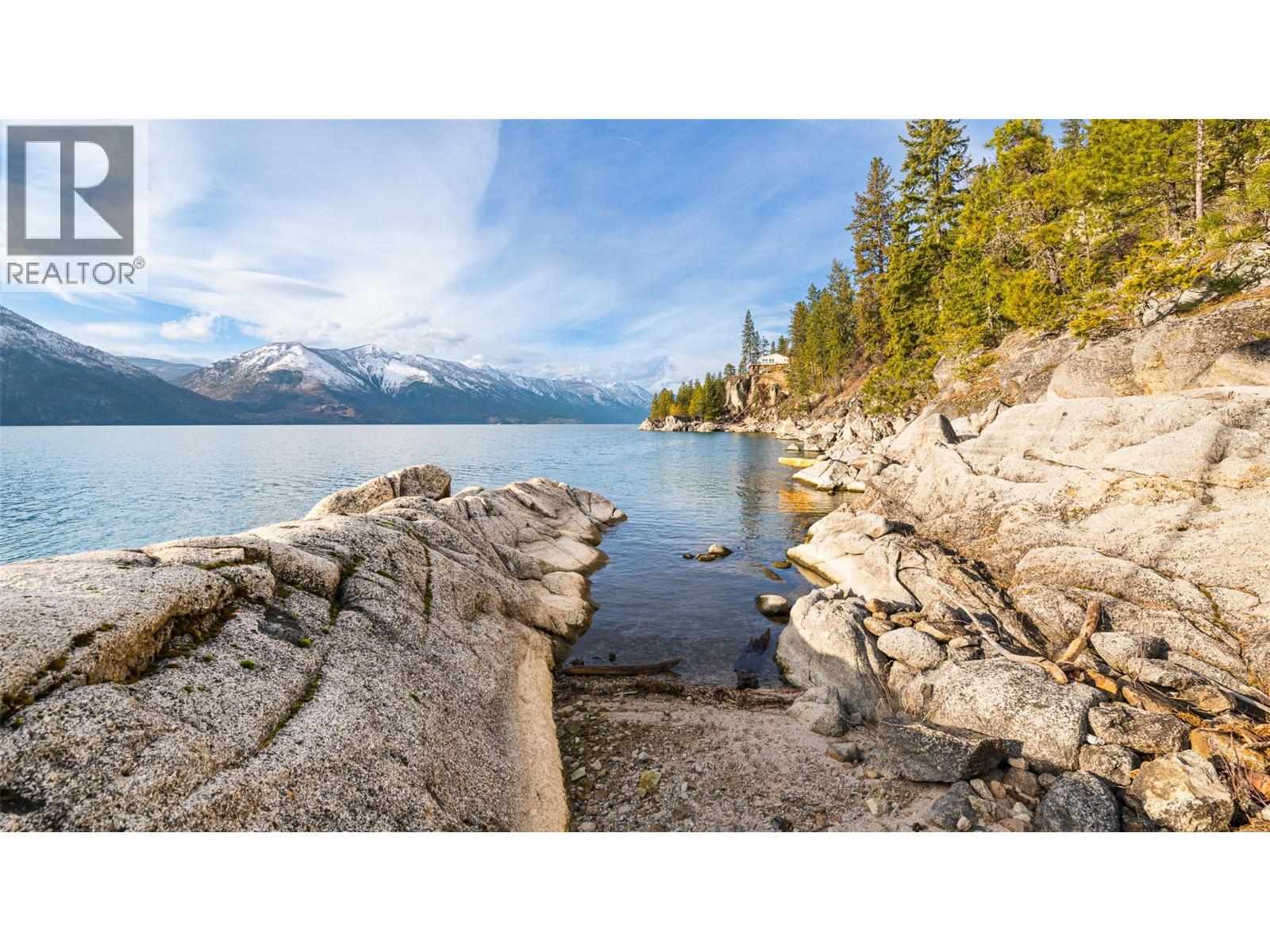 10333 3A Highway, Kuskanook