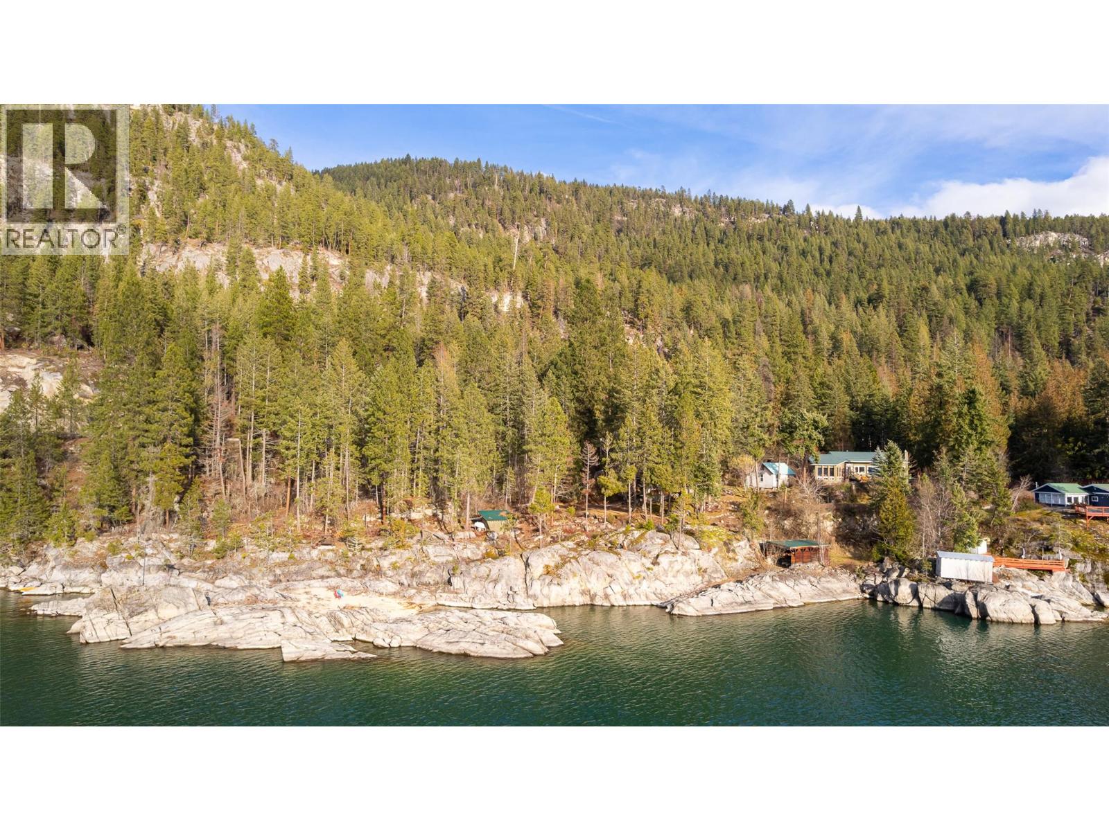 10333 3A Highway, Kuskanook