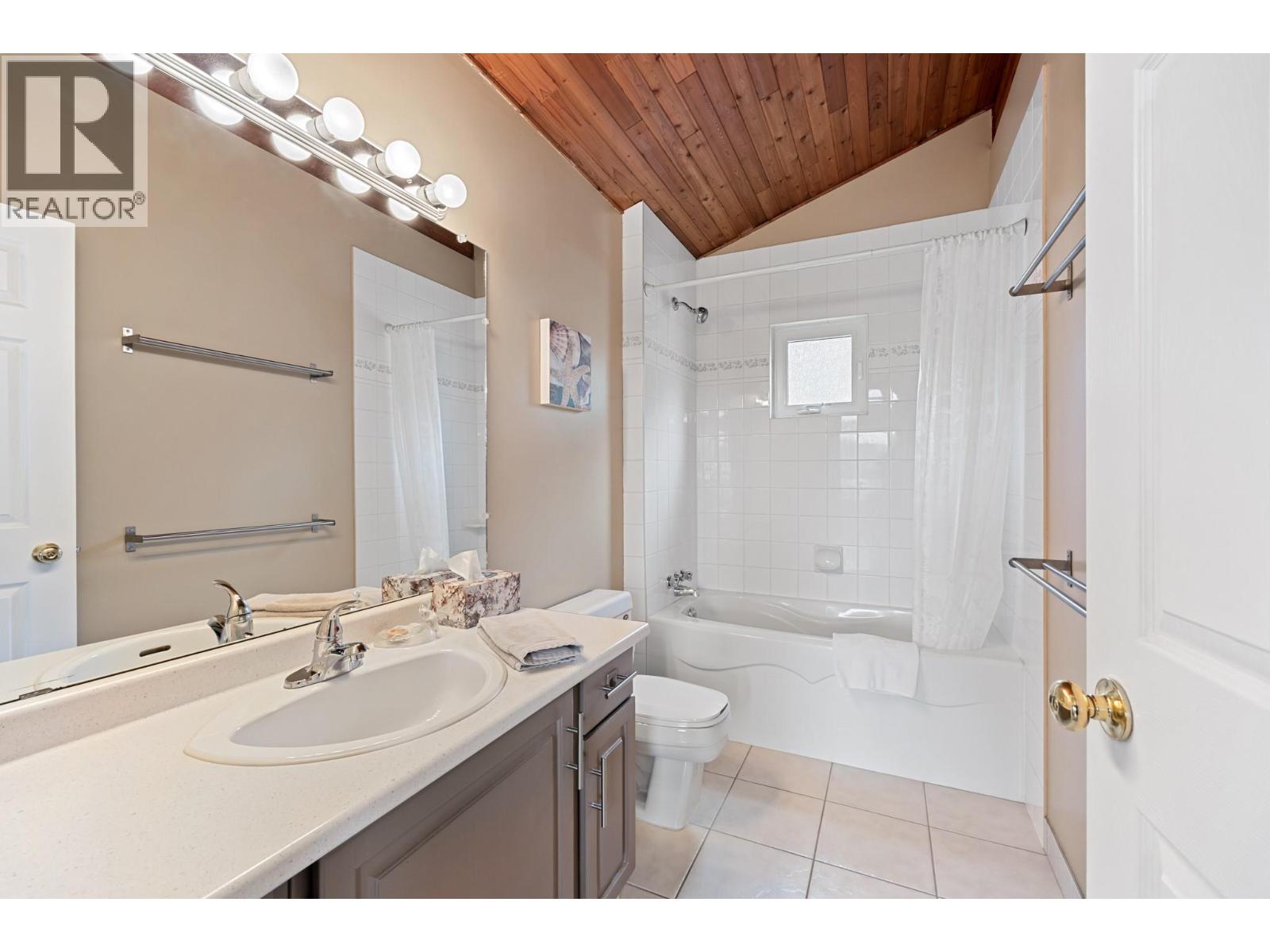  535 Curtis Road, Kelowna