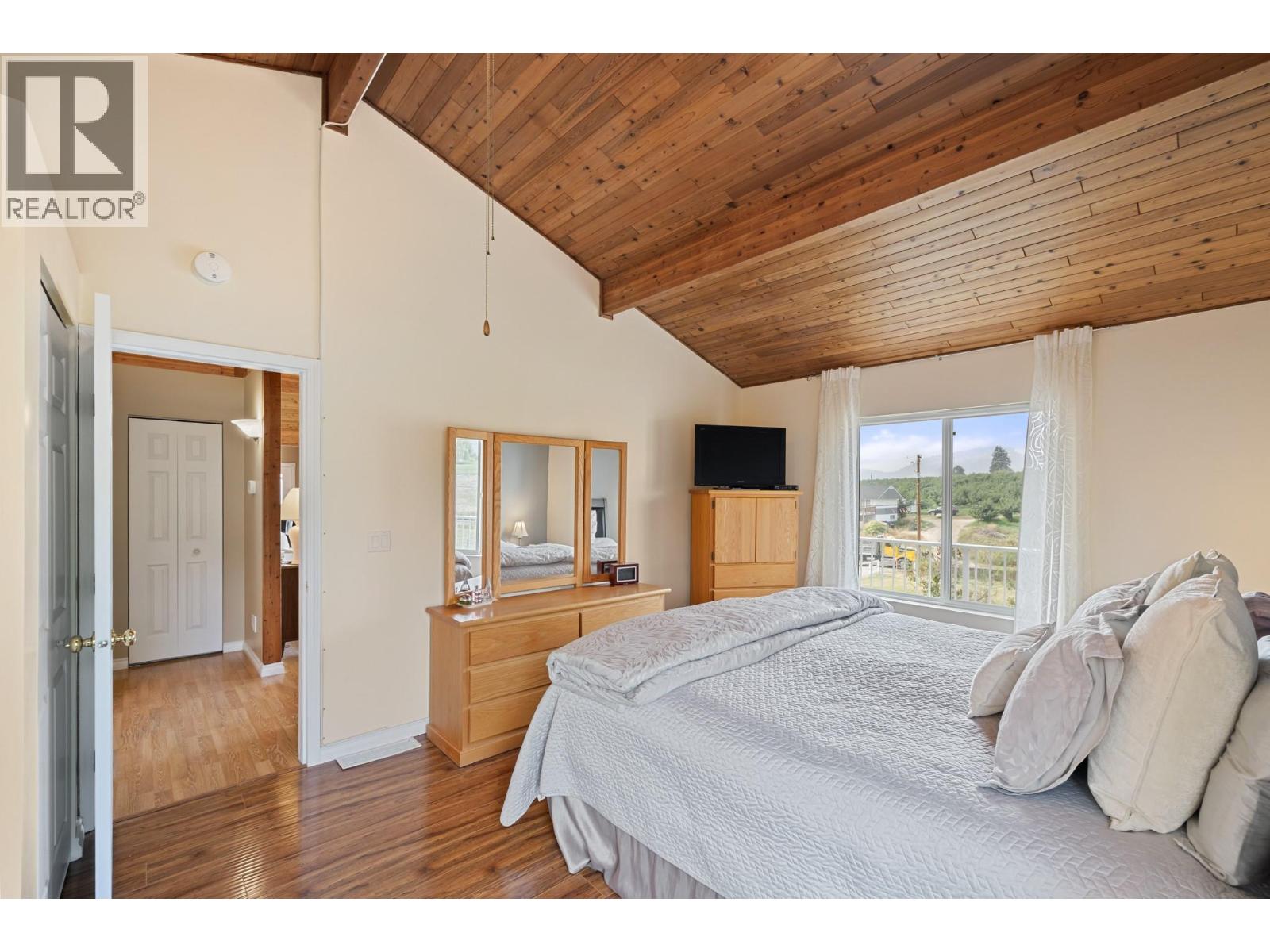  535 Curtis Road, Kelowna