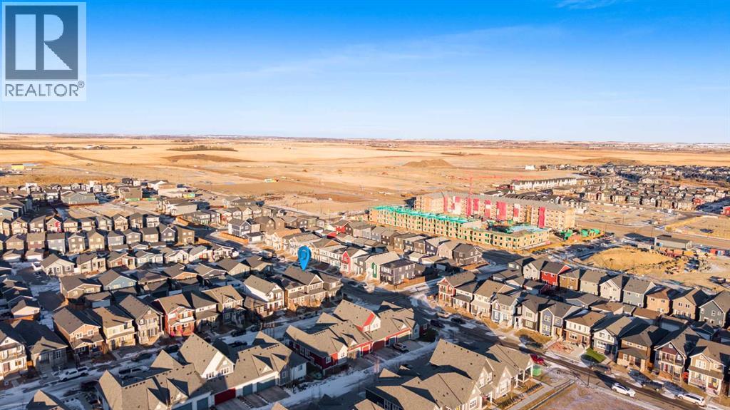 Single Family House for Sale in  Lucas Avenue NW Livingston Calgary 