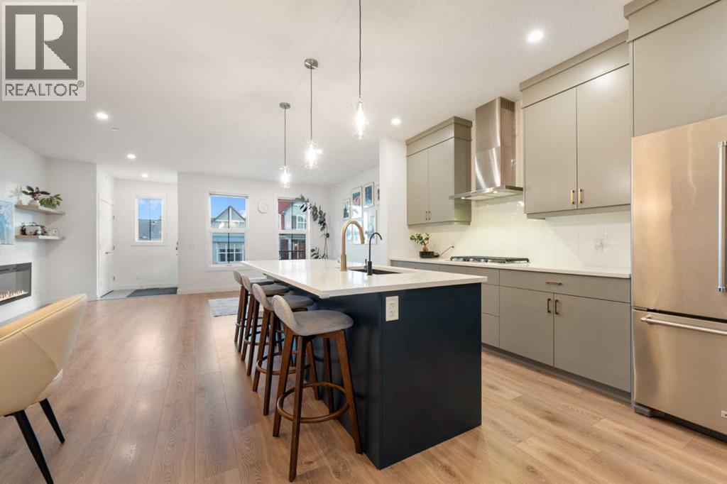 Single Family House for Sale in  Lucas Avenue NW Livingston Calgary 