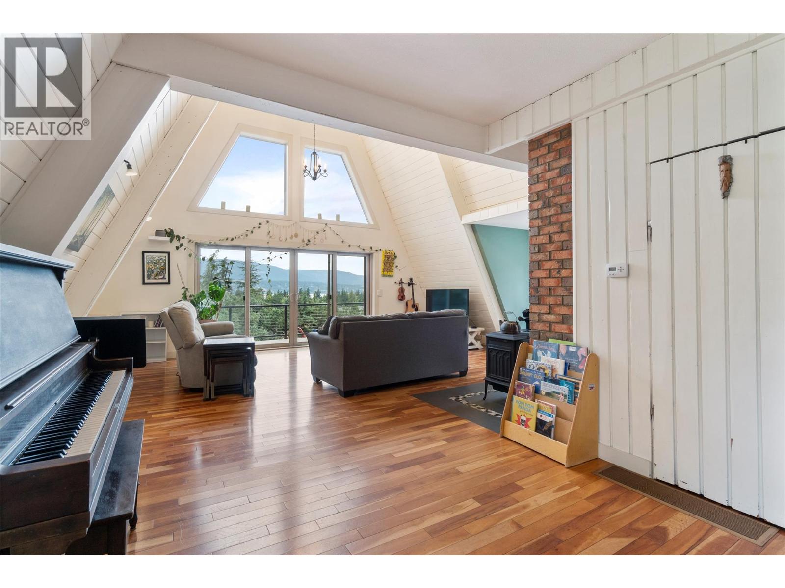 6551 40 Street NW, Salmon Arm