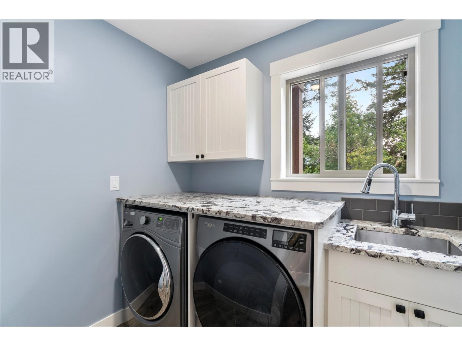 6551 40 Street NW, Salmon Arm