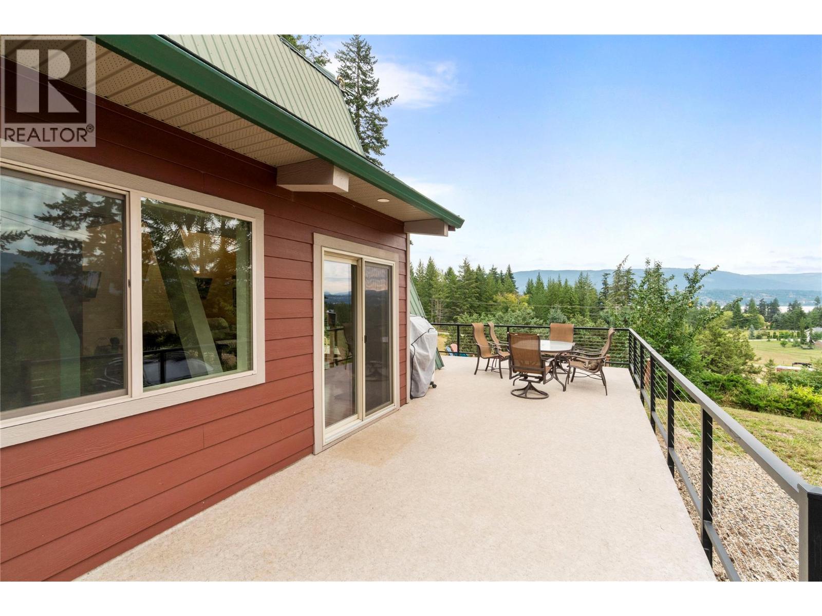 6551 40 Street NW, Salmon Arm