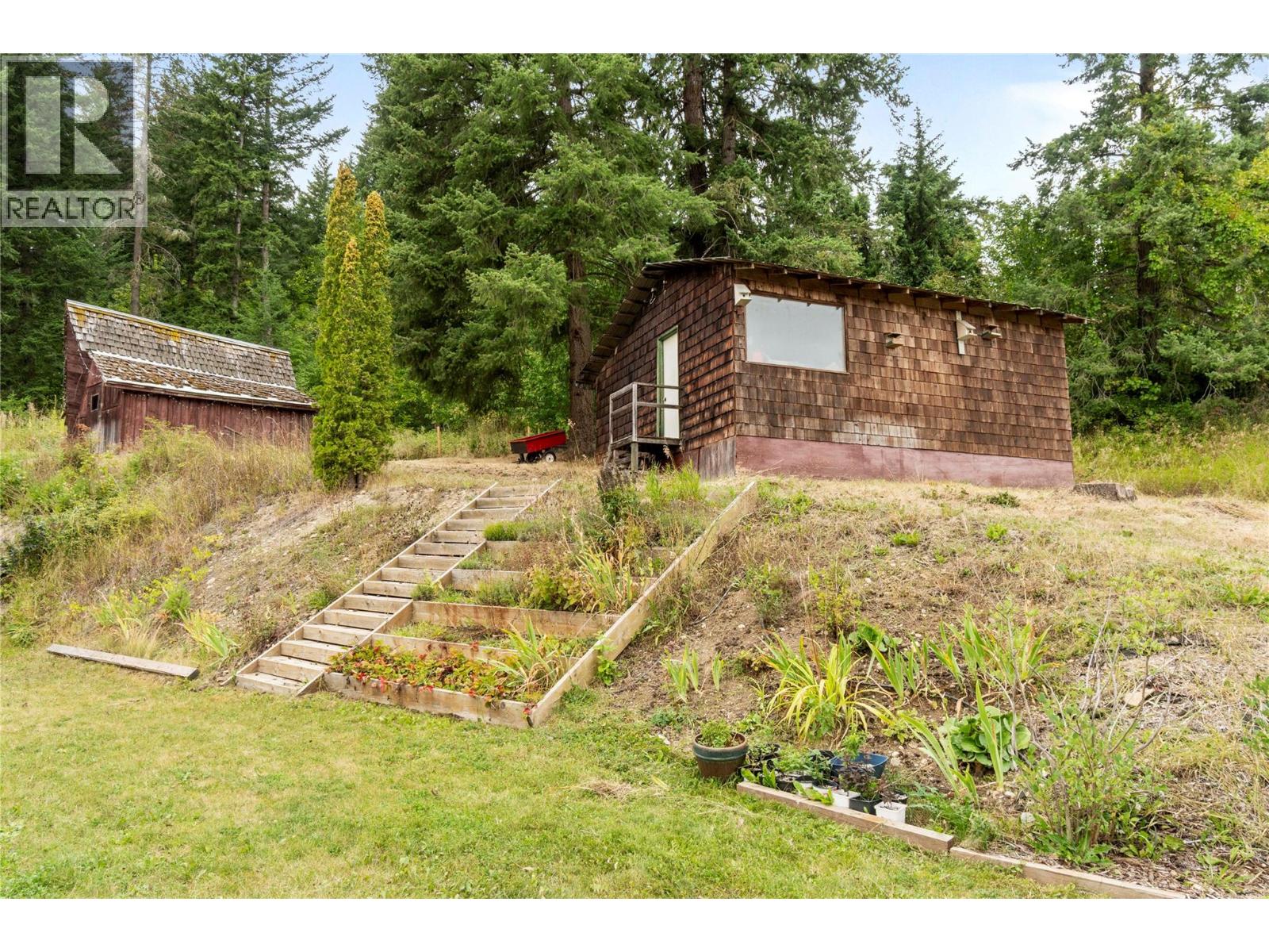 6551 40 Street NW, Salmon Arm
