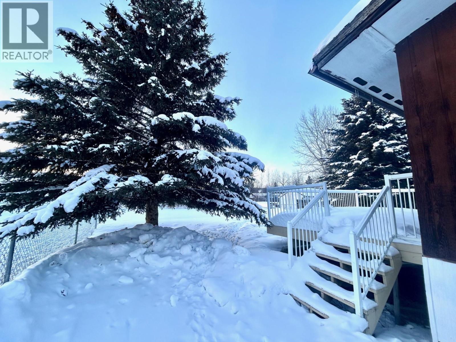 5227 COTTONWOOD ROAD, Fort Nelson