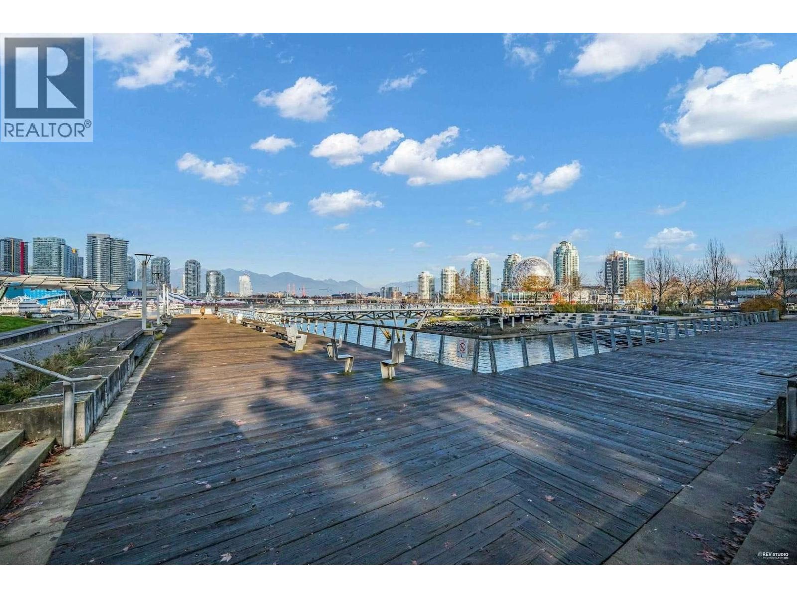 805 181 1ST Avenue - main photo