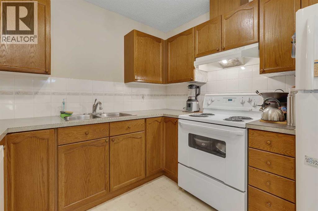 Single Family House for Sale in   Harvest Gold Manor NE Harvest Hills Calgary 