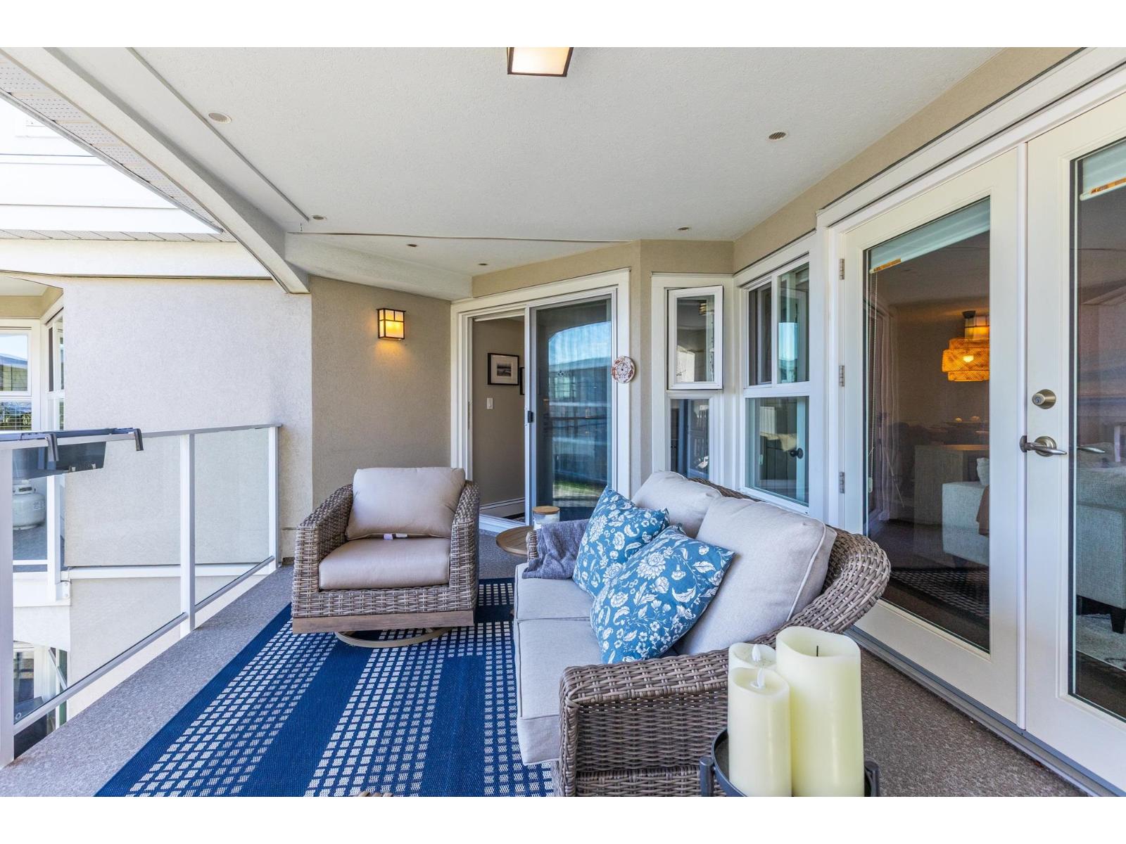 307 15367 BUENA VISTA AVENUE, White Rock