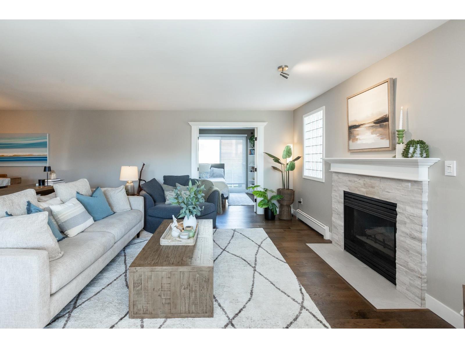 307 15367 BUENA VISTA AVENUE, White Rock