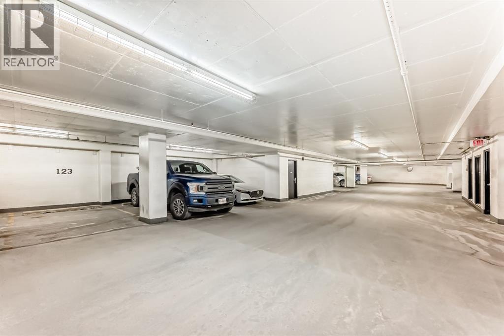 Single Family House for Sale in    Avenue SW Downtown Commercial Core Calgary 