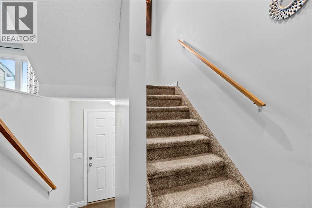 Single Family House for Sale in   Templewood Drive NE Temple Calgary 