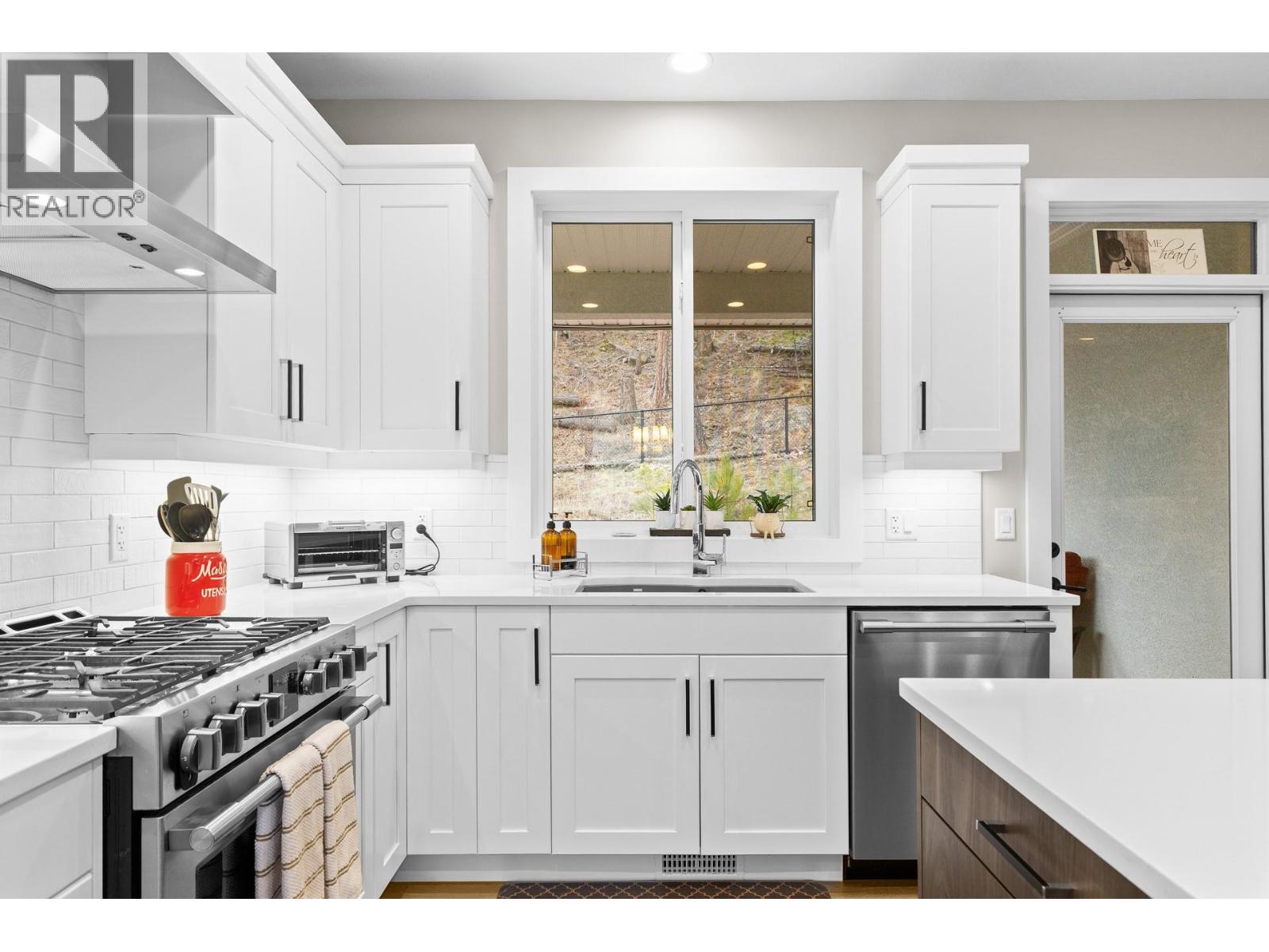  2451 Ironridge Road, West Kelowna